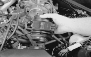 Nissan Altima Fuel Filter Replacement Spot - DIY Fix In 5 Minutes
